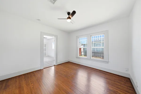$2,850 | 1111 Winston Street, Houston, TX 77009