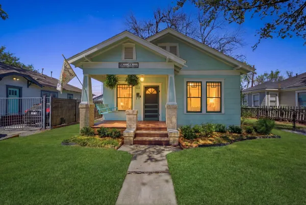 $2,850 | 1111 Winston Street, Houston, TX 77009