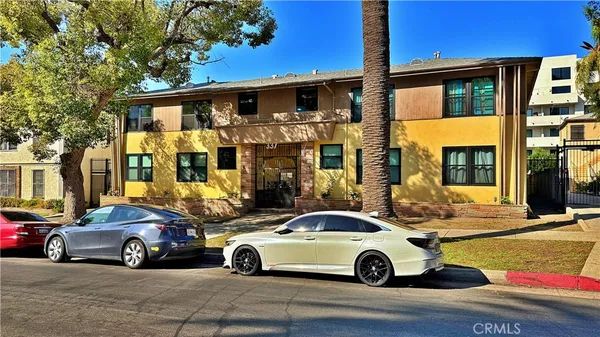 $1,650 | 337 South Occidental Boulevard, Unit 3, Los Angeles, CA 90057