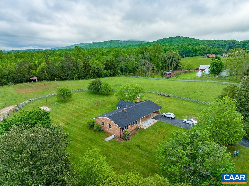 10306 James River Road Shipman, VA 22971 - Photo 8 of 64 Gallery Image 8