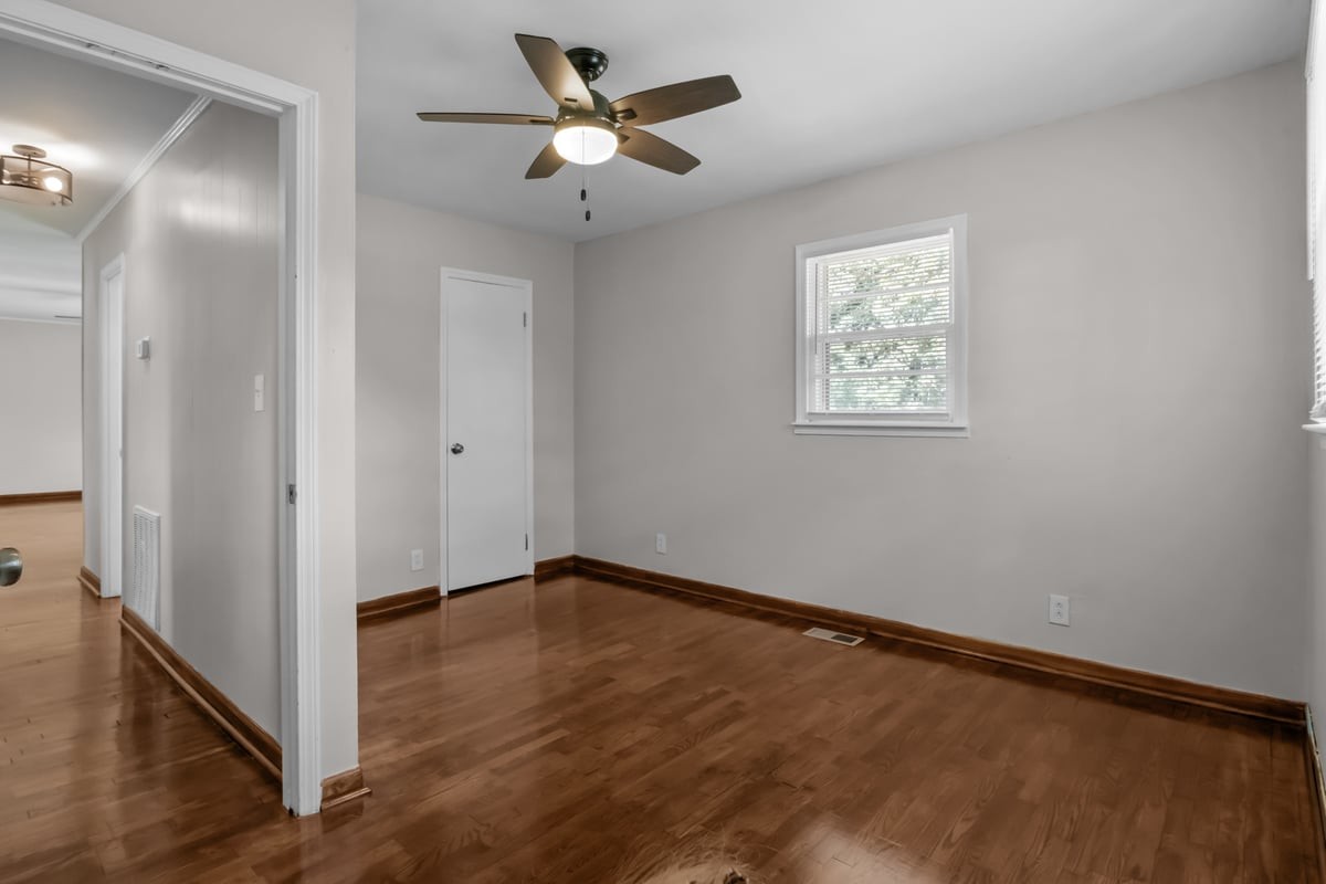 555 Old Stewart Road Tennessee Ridge, TN 37178 - Photo 6 of 10 Gallery Image 6