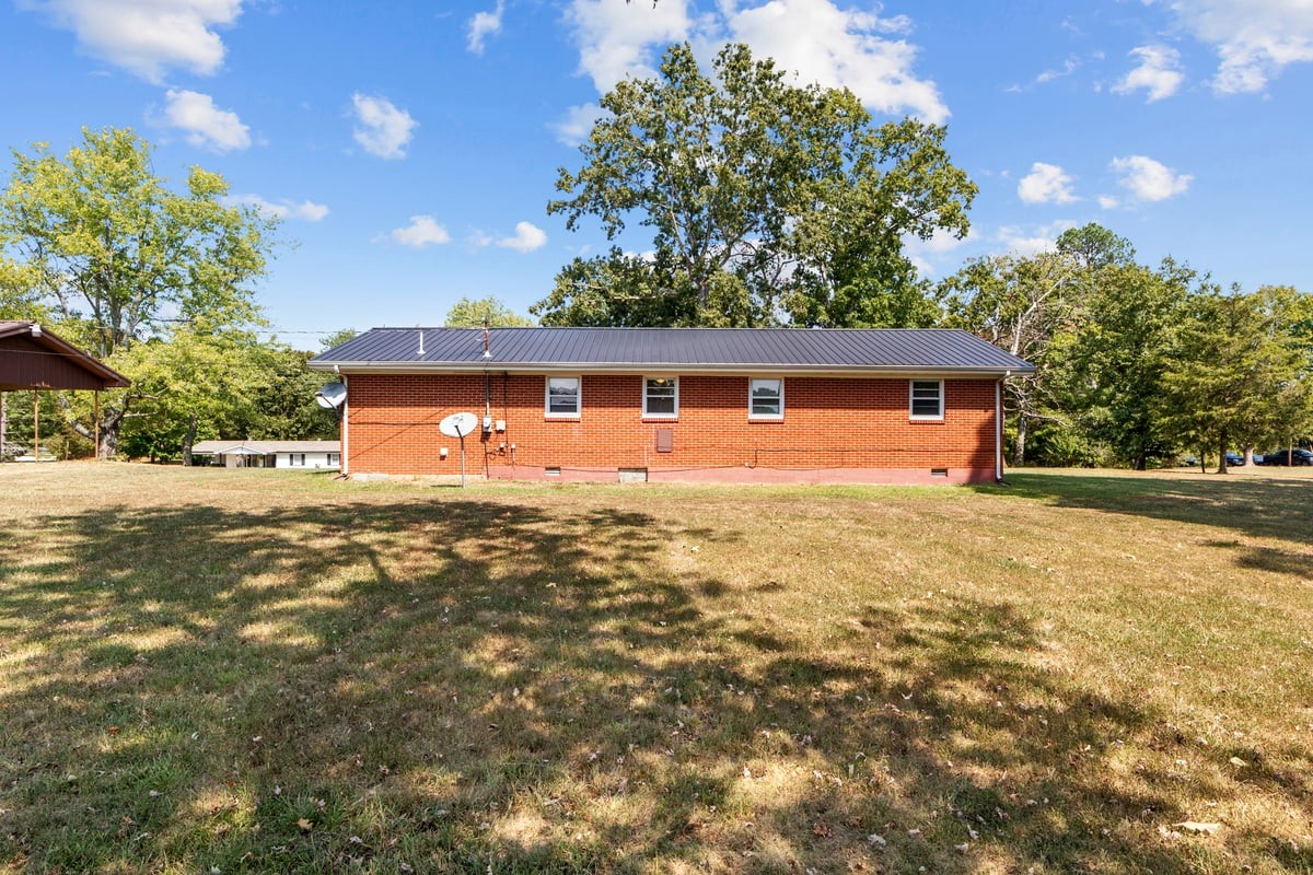 555 Old Stewart Road Tennessee Ridge, TN 37178 - Photo 10 of 10 Gallery Image 10