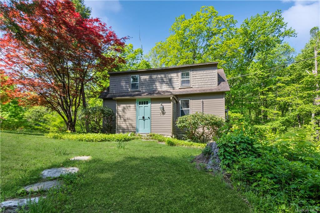 71 East Street South Salem, NY 10590 - Photo 1 of 25 a view of a house with a yard