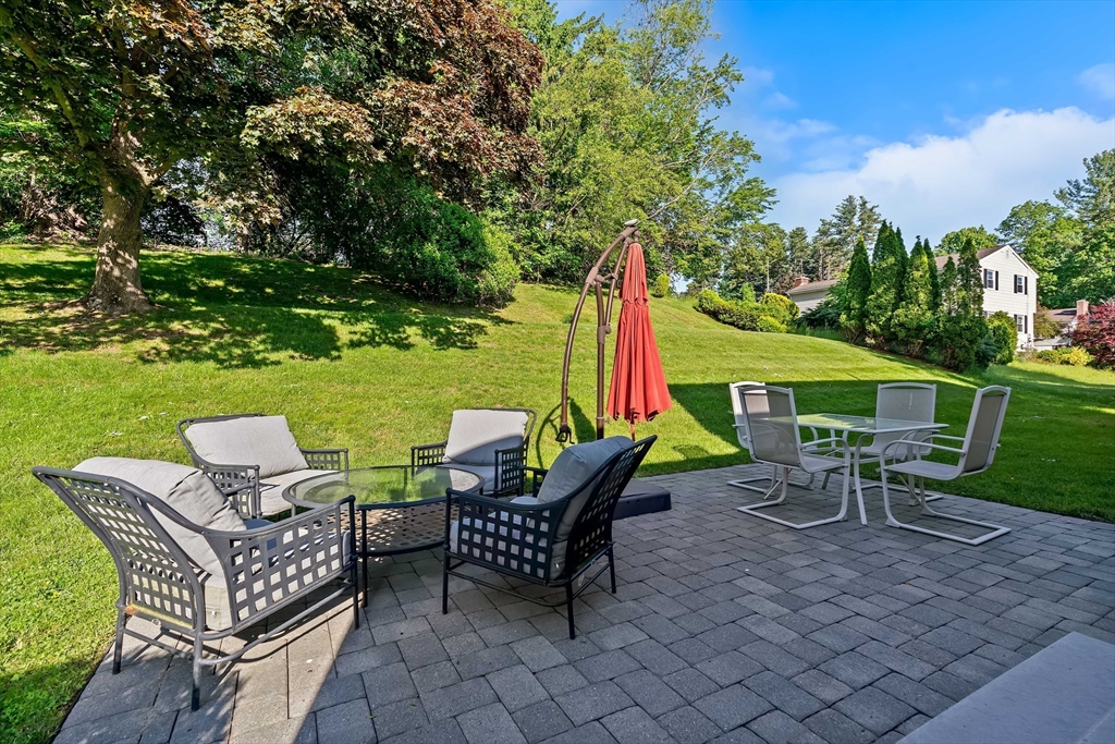 17 Old Wood Road Framingham, MA 01701 - Photo 15 of 18