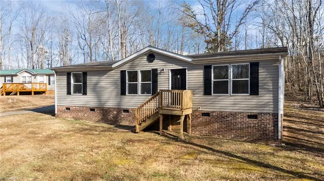 $179,900 | 1360 Koonce Drive, Trinity, NC 27370