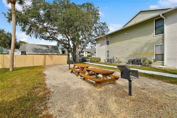 $1,350 | 455 Alt 19, Unit 246, Palm Harbor, FL 34683