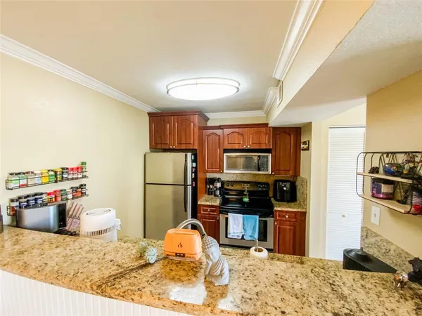 $1,350 | 455 Alt 19, Unit 246, Palm Harbor, FL 34683