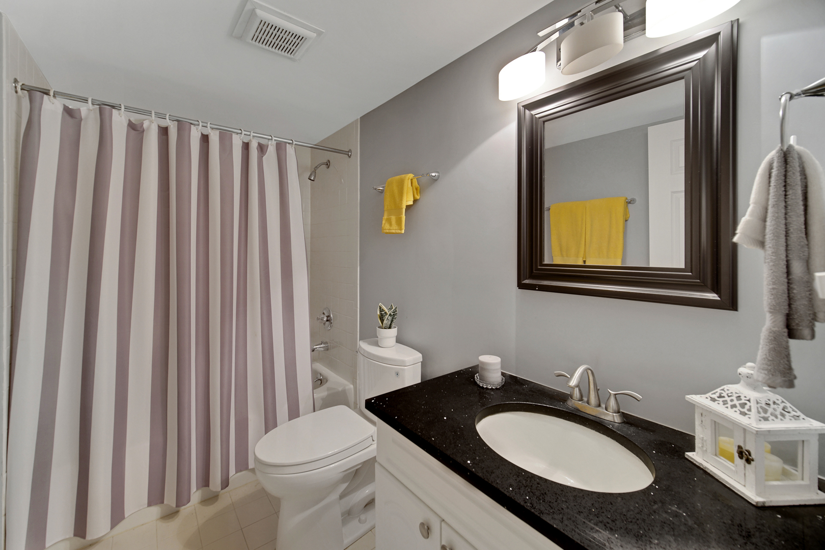 690 Chandler Road, Unit 302 Gurnee, IL 60031 - Photo 24 of 42 Gallery Image 24