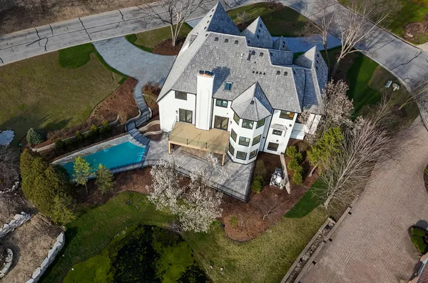 $3,488,000 | 9280 Cascade Circle, Burr Ridge, IL 60527