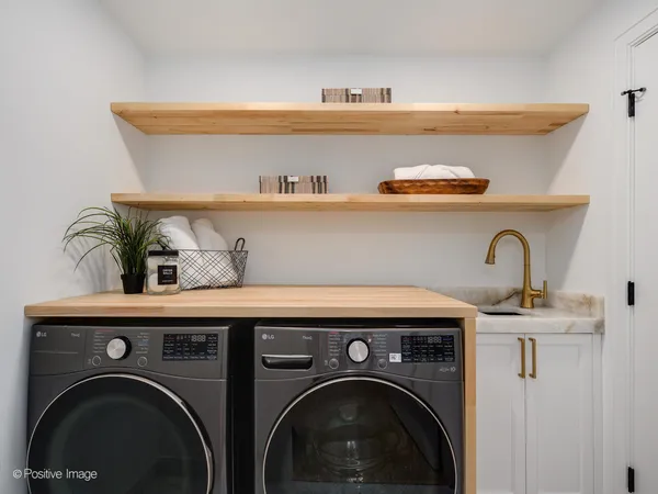 $3,488,000 | 9280 Cascade Circle, Burr Ridge, IL 60527