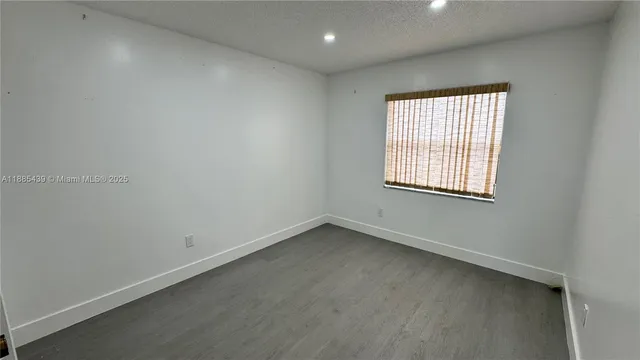 $385,000 | 2531 West 60th Place, Unit 10518, Hialeah, FL 33016