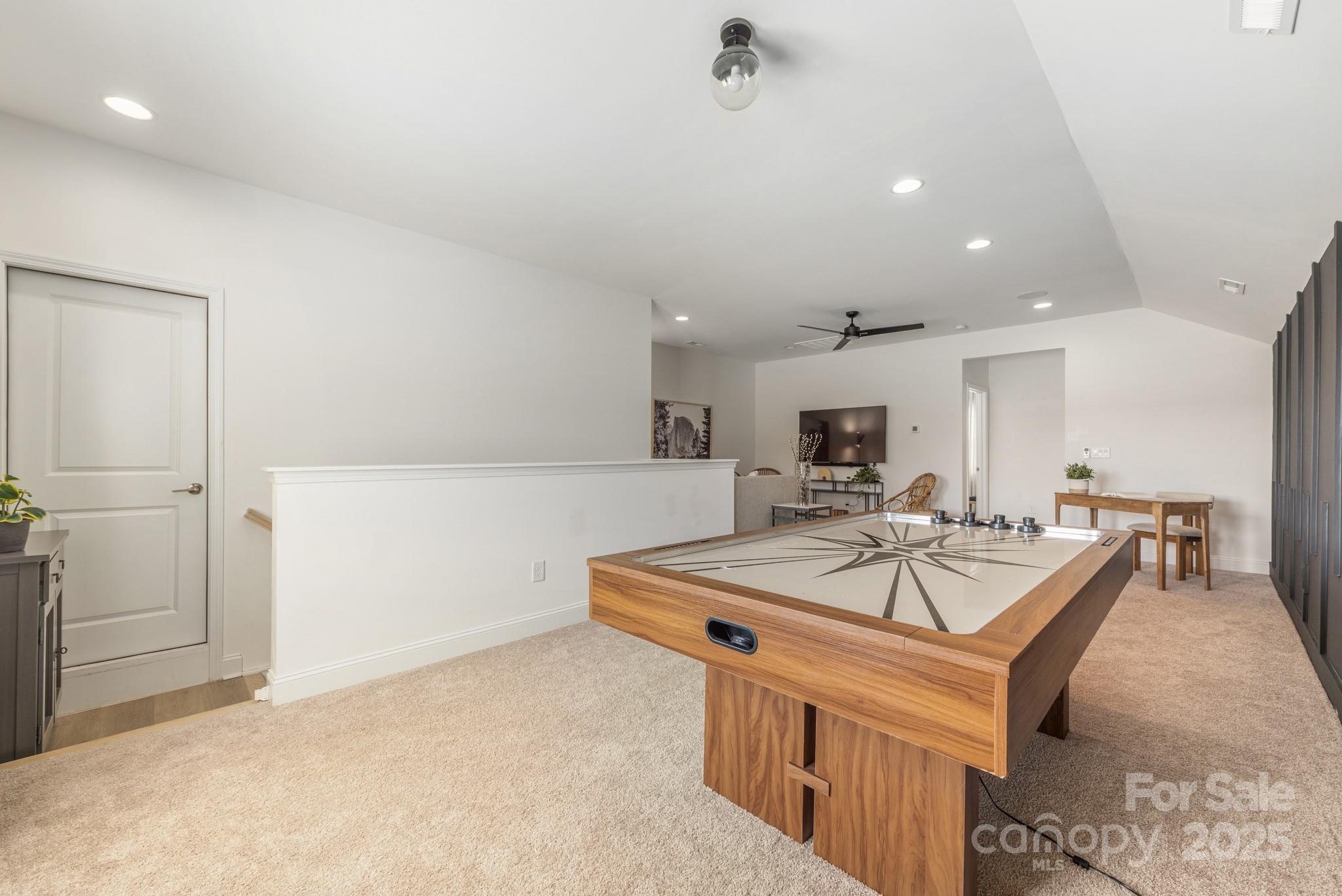 16004 Tulloch Road Charlotte, NC 28278 - Photo 26 of 36 Gallery Image 26