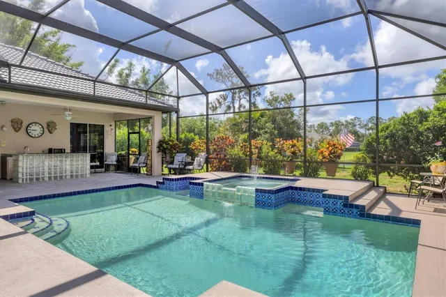 $1,125,000 | 7627 Partridge St Circle, Bradenton, FL 34202