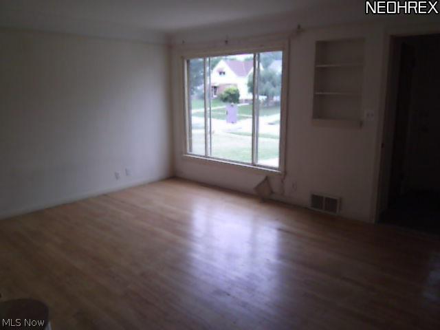 4070 Wyncote Road South Euclid, OH 44121 - Photo 6 of 8