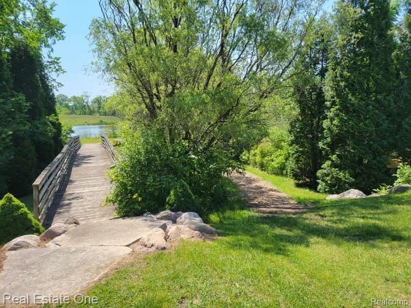 3562 Tremonte Circle, Unit 127 Rochester, MI 48306 - Photo 24 of 28