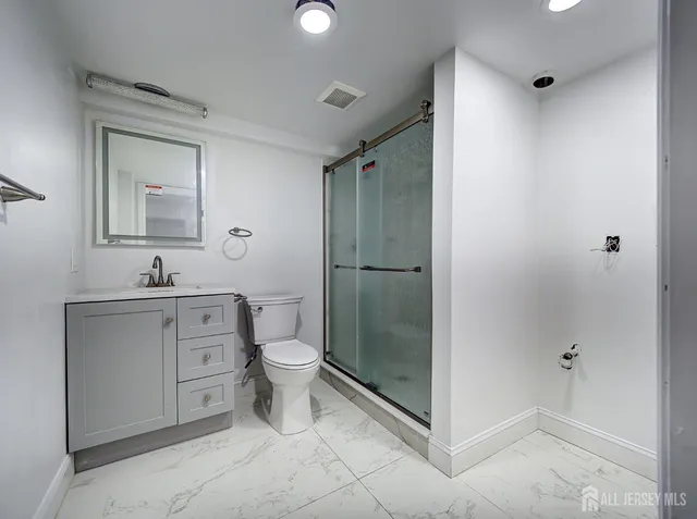 $949,900 | 236 Highland Avenue, Piscataway, NJ 08854