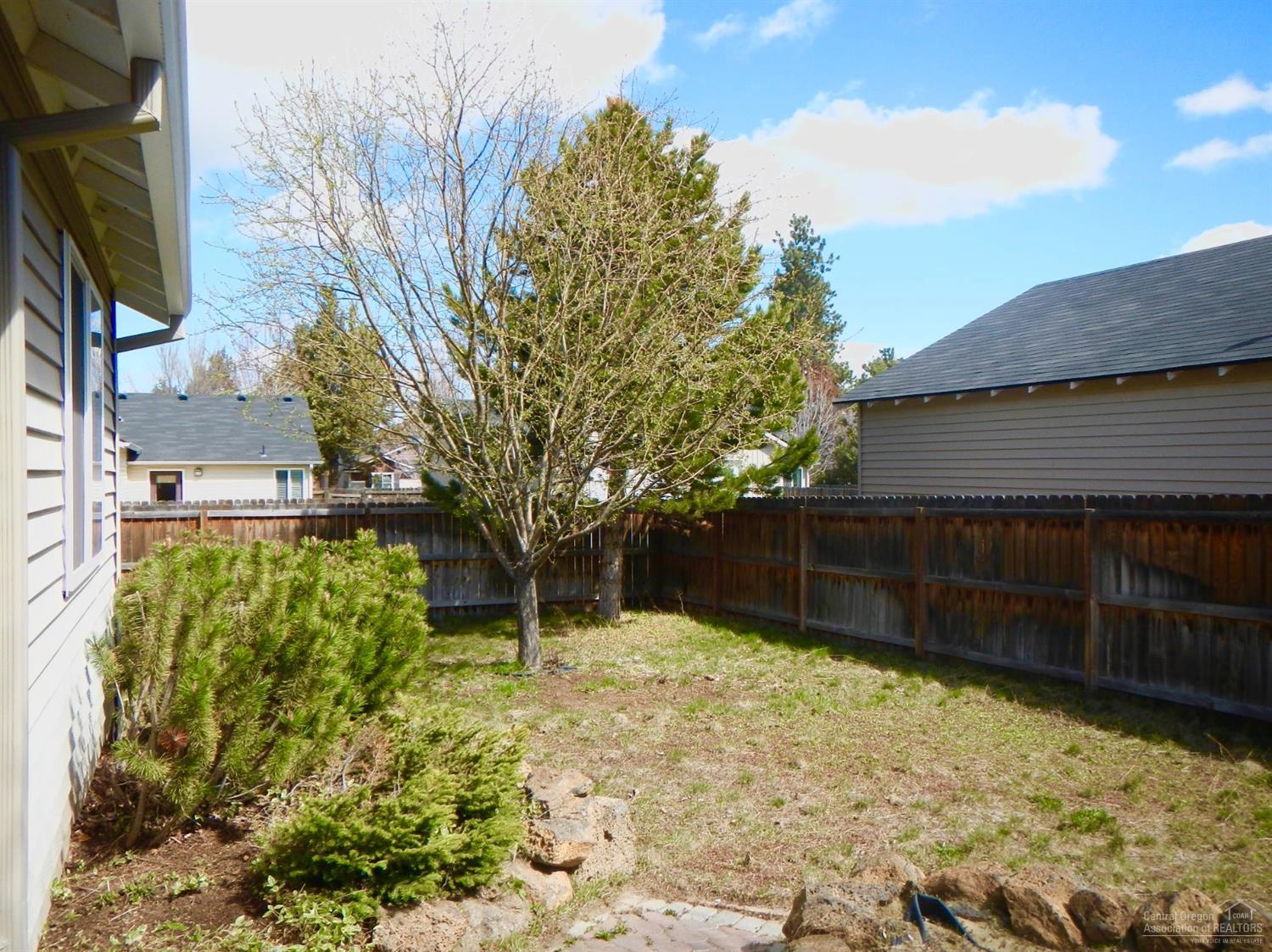 61088 Larkspur Loop Bend, OR 97702 - Photo 7 of 22 Additional Photo