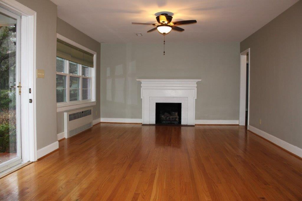 3545 Windsor Road Roanoke, VA 24018 - Photo 14 of 47 Gas Log Fireplace
