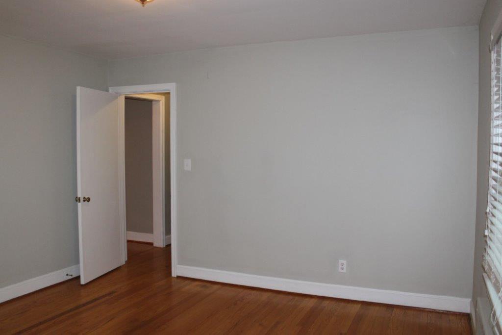 3545 Windsor Road Roanoke, VA 24018 - Photo 25 of 47 Bedroom 2