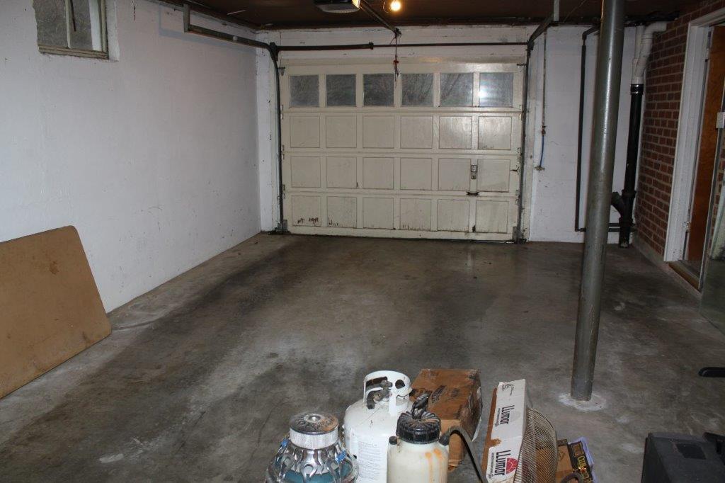 3545 Windsor Road Roanoke, VA 24018 - Photo 46 of 47 Garage
