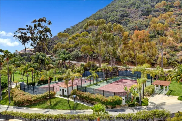 $825,000 | 36 Camino De Flores, Avalon, CA 90704