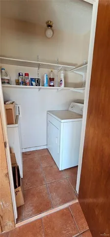 a view of utility room with washer and dryer
