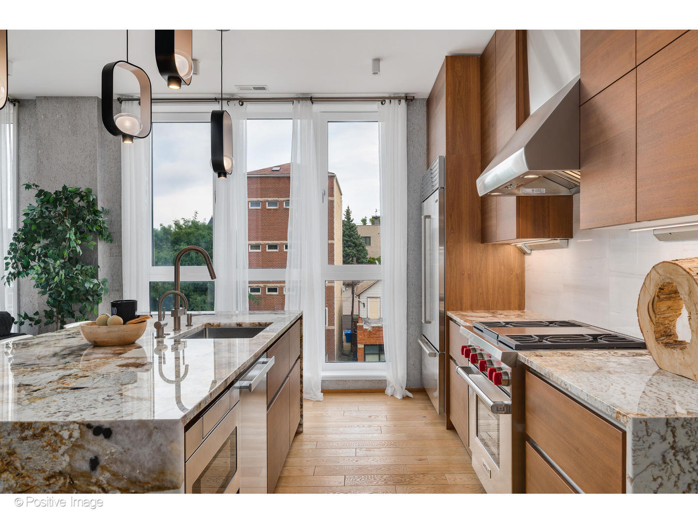 1601 West Ohio Street, Unit B Chicago, IL 60622 - Photo 12 of 26