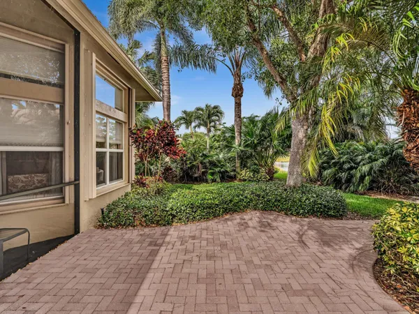 $725,000 | 7191 Corning Circle, Boynton Beach, FL 33437