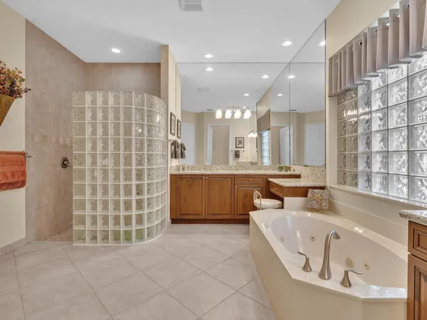 $725,000 | 7191 Corning Circle, Boynton Beach, FL 33437