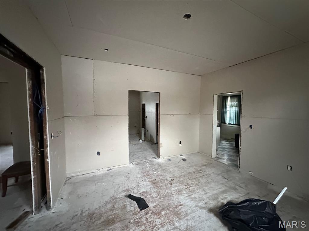 526 West 4th Street Centralia, IL 62801 - Photo 11 of 27