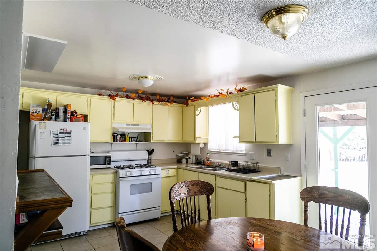 10003 Obsidian Drive Reno, NV 89506 - Photo 11 of 35 Photo 11