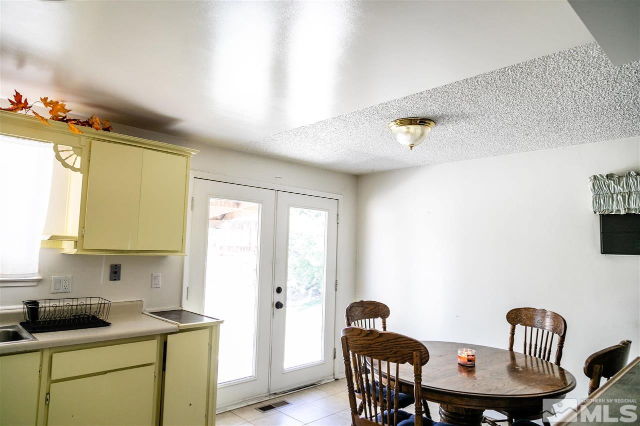10003 Obsidian Drive Reno, NV 89506 - Photo 15 of 35 Photo 15
