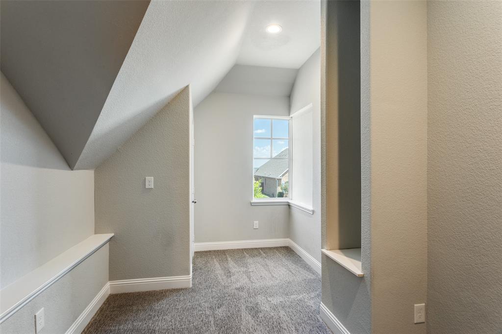 529 Inwood Street Benbrook, TX 76126 - Photo 12 of 29