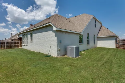 $499,900 | 529 Inwood Street, Benbrook, TX 76126