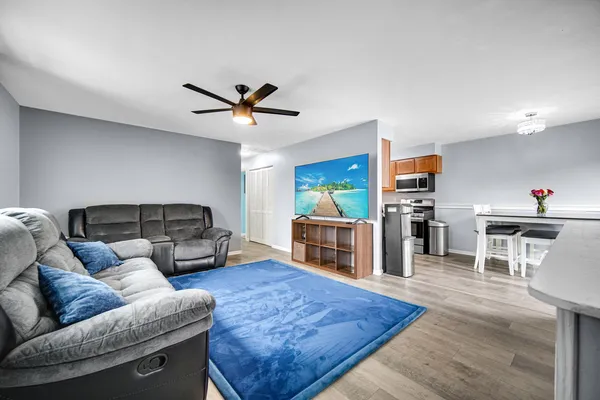 $225,900 | 19532 116th Avenue, Unit D, Mokena, IL 60448