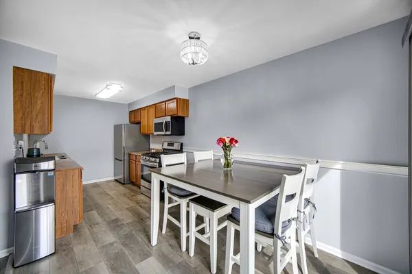 $225,900 | 19532 116th Avenue, Unit D, Mokena, IL 60448