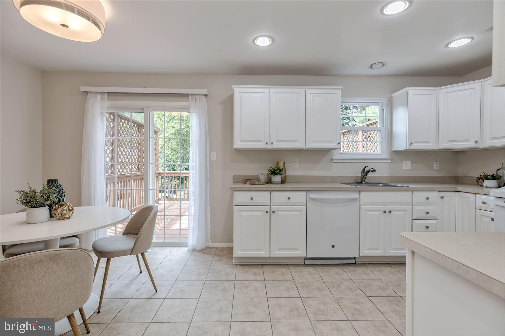 3804 Ferrara Drive Silver Spring, MD 20906 - Photo 9 of 32 Gorgeous space
