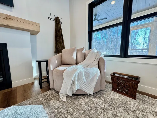 $799,900 | 37538 Norwood Lane, Battle Lake, MN 56515