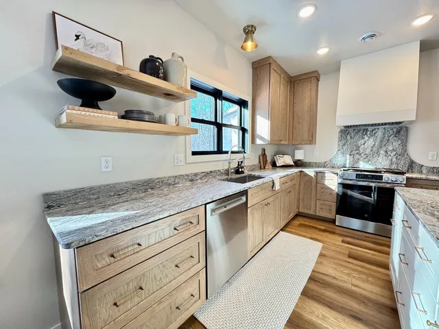 $799,900 | 37538 Norwood Lane, Battle Lake, MN 56515