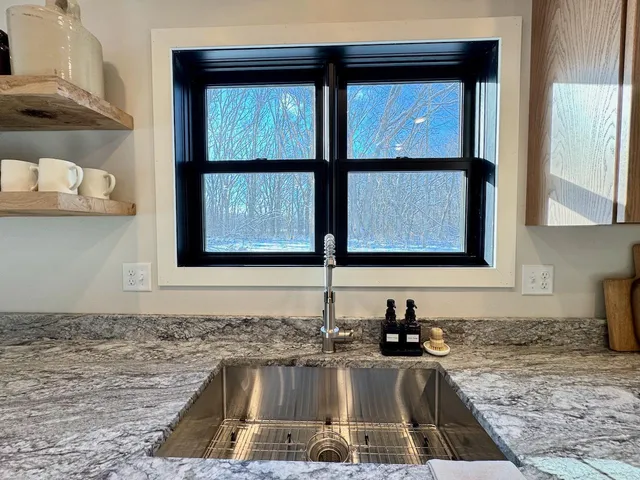 $799,900 | 37538 Norwood Lane, Battle Lake, MN 56515