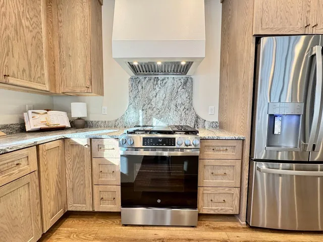 $799,900 | 37538 Norwood Lane, Battle Lake, MN 56515