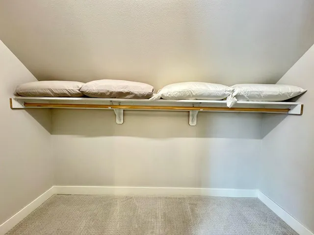 $799,900 | 37538 Norwood Lane, Battle Lake, MN 56515