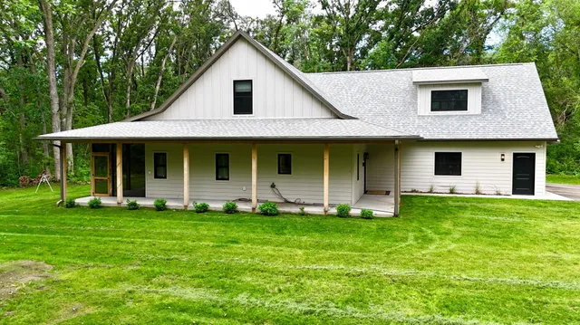 $799,900 | 37538 Norwood Lane, Battle Lake, MN 56515