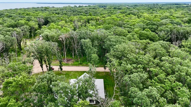 $799,900 | 37538 Norwood Lane, Battle Lake, MN 56515