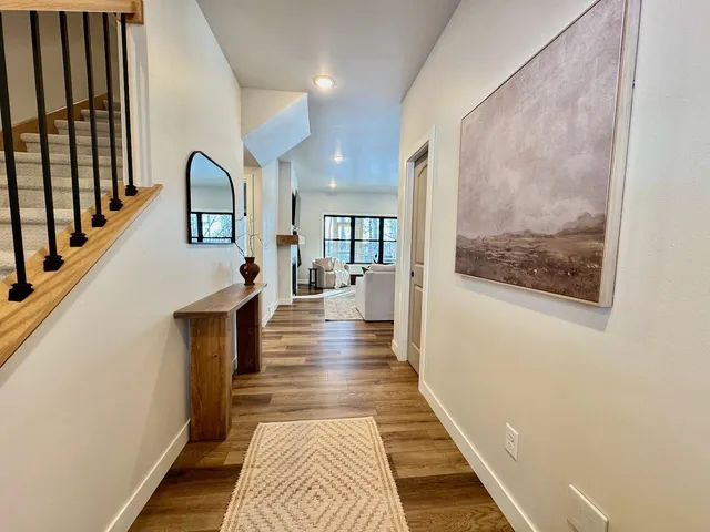 $799,900 | 37538 Norwood Lane, Battle Lake, MN 56515