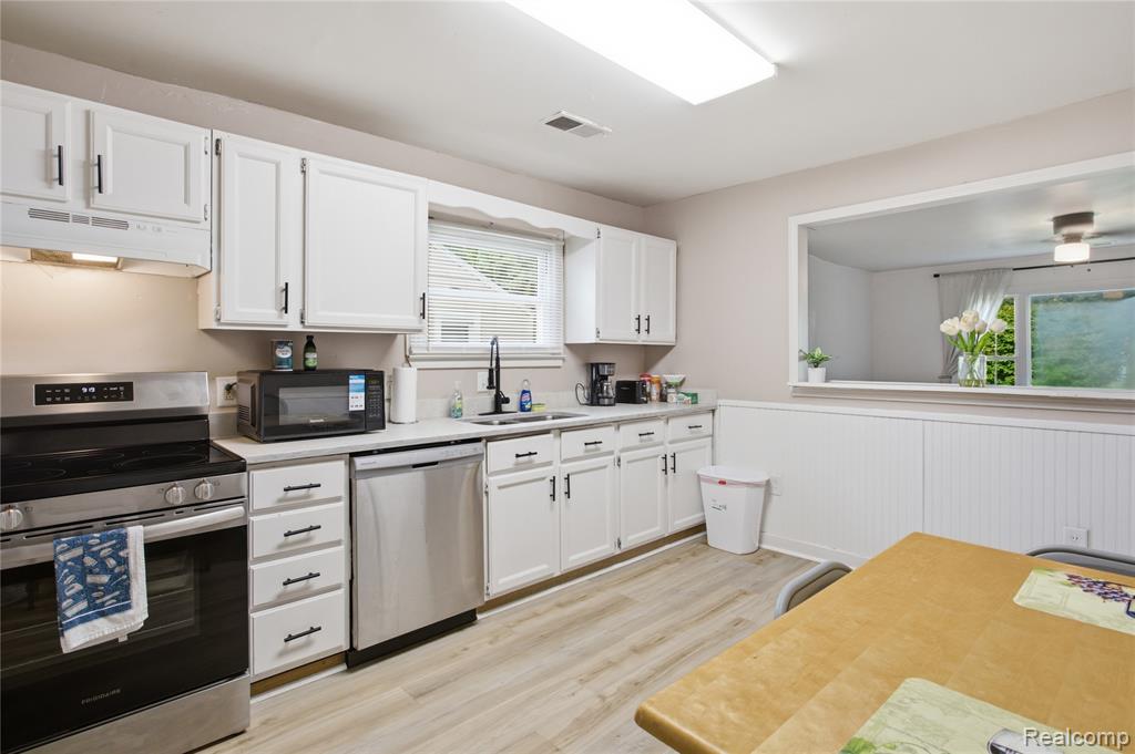 1660 Sheldon Road Canton, MI 48187 - Photo 11 of 37