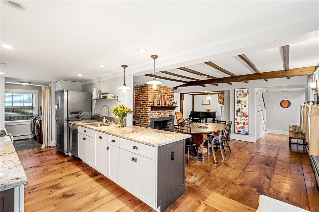 19 Middle Street Marblehead, MA 01945 - Photo 13 of 39