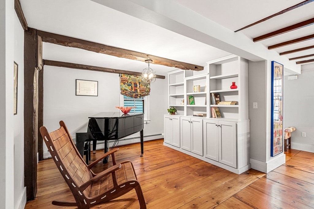 19 Middle Street Marblehead, MA 01945 - Photo 15 of 39