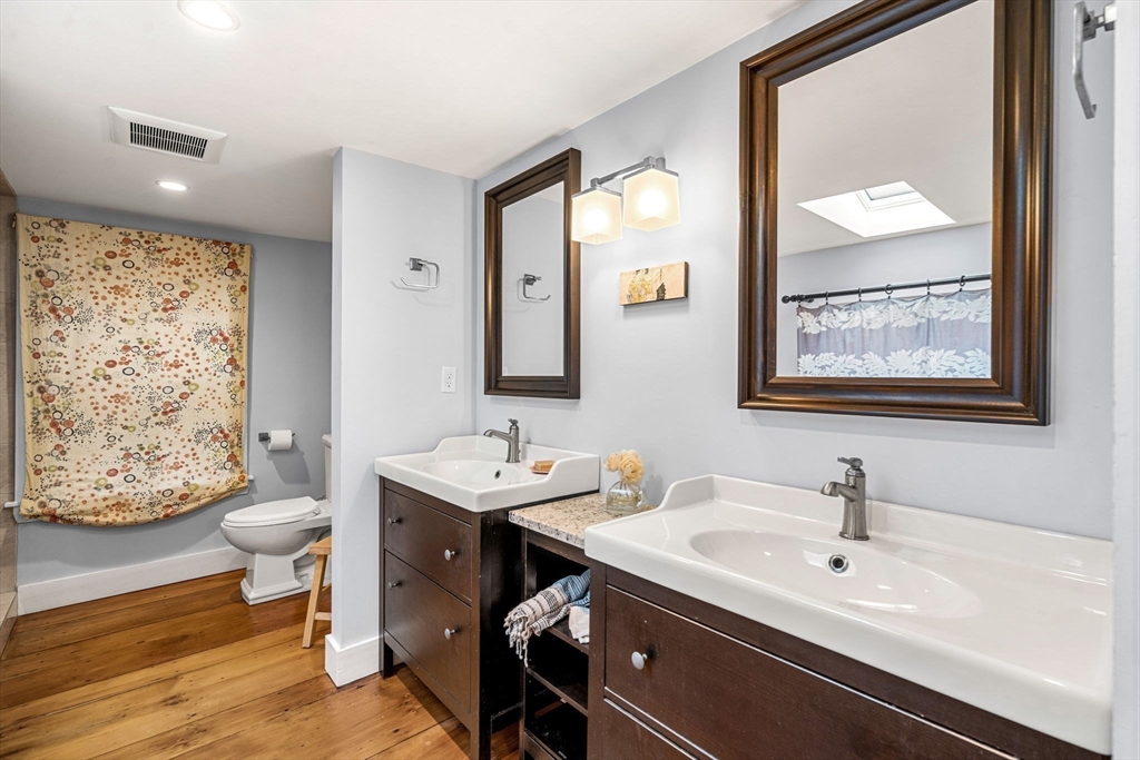 19 Middle Street Marblehead, MA 01945 - Photo 31 of 39