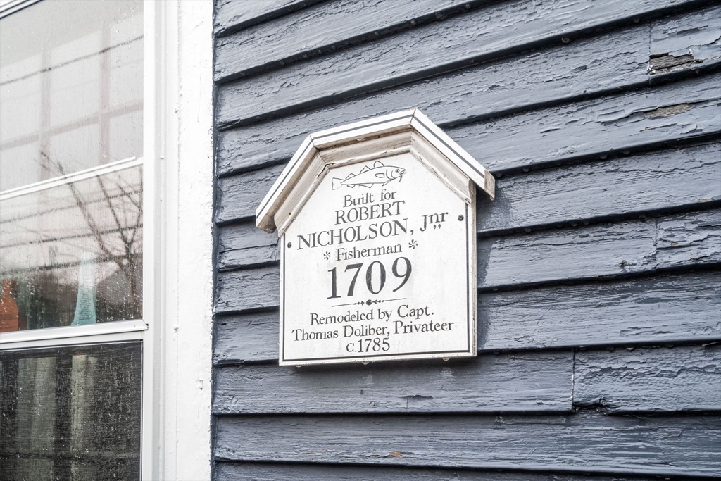 19 Middle Street Marblehead, MA 01945 - Photo 35 of 39